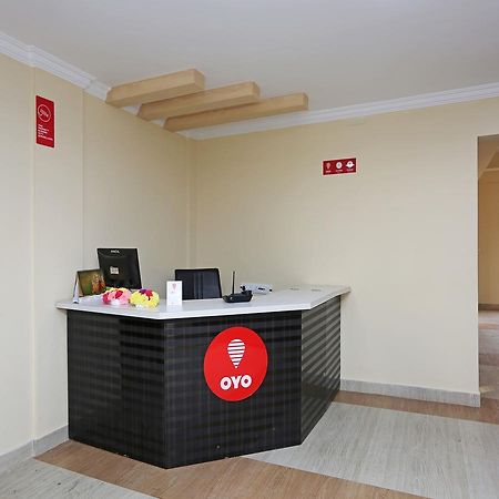 Oyo 11343 Hotel Sai International บูบันเนสชวาร์ ภายนอก รูปภาพ