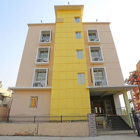 Oyo 11343 Hotel Sai International บูบันเนสชวาร์ ภายนอก รูปภาพ