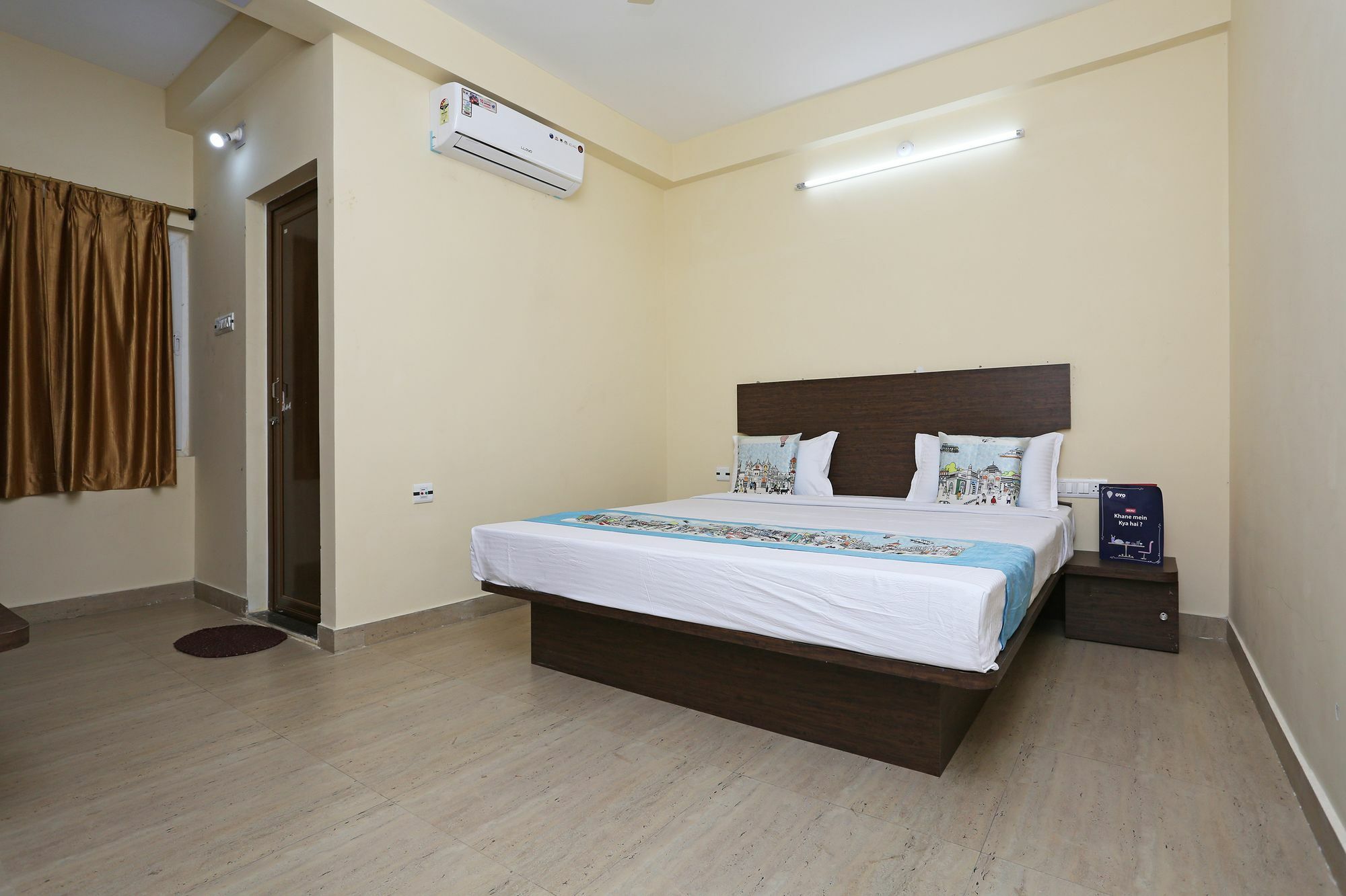 Oyo 11343 Hotel Sai International บูบันเนสชวาร์ ภายนอก รูปภาพ
