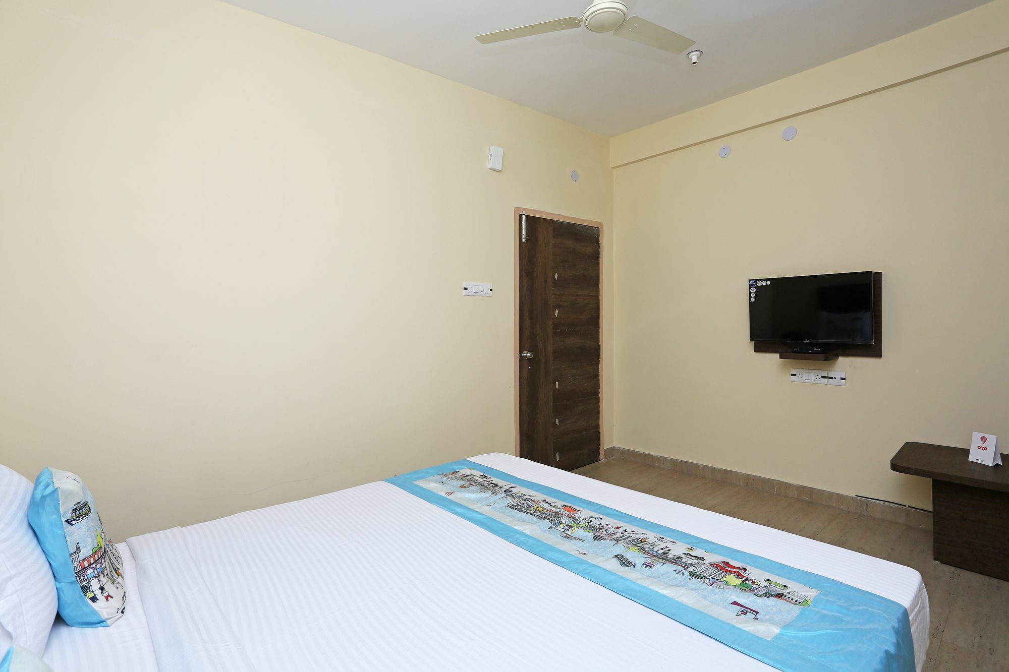 Oyo 11343 Hotel Sai International บูบันเนสชวาร์ ภายนอก รูปภาพ